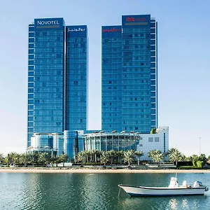 Отель Novotel Gate
