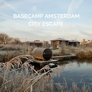 Отель Basecamp